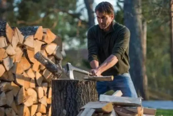 Колка дров Минск